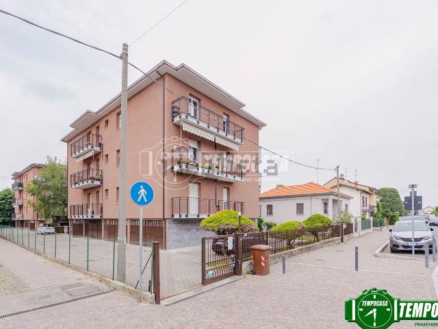 Appartamento in vendita a San Martino Siccomario, Lombardia