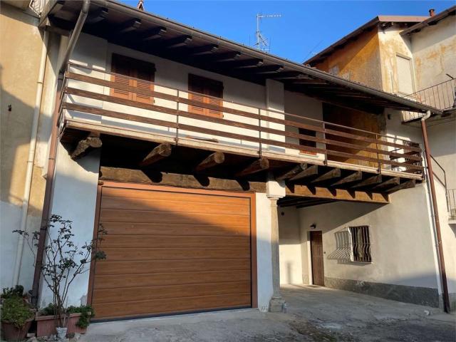Appartamento in vendita a Travaino, Caronno Varesino