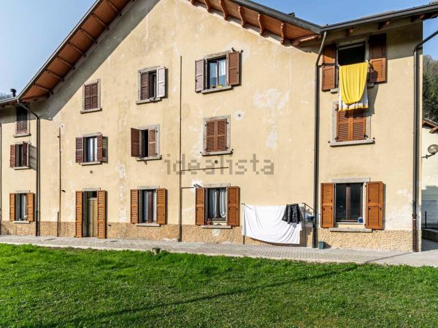 Appartamento in vendita a Comunità Montana della Valle Brembana, San Giovanni Bianco