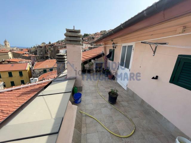 Appartamento in vendita a Taggia