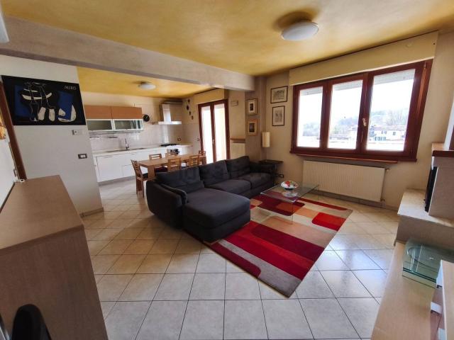 Appartamento in vendita a Osoppo, Friuli-Venezia Giulia