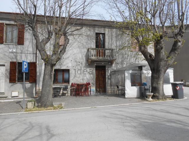 Appartamento in vendita a Terre Roveresche, Marche