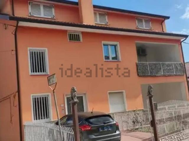 Appartamento in vendita a Vallata, Campania