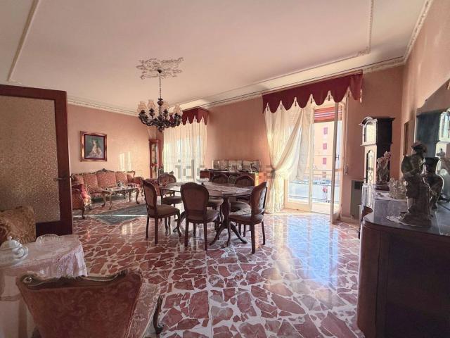 Appartamento in vendita a Neapolis, Siracusa