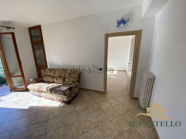 Appartamento in vendita a Macchie, Gioiella