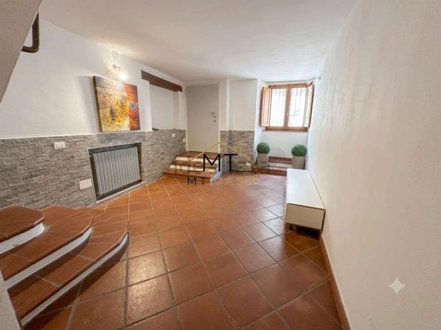Appartamento in vendita a Centro Storico, Marche
