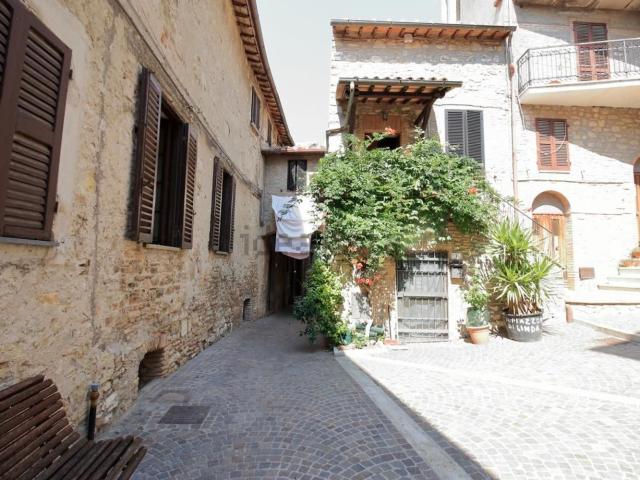 Appartamento in vendita a San Martino, Montecchio