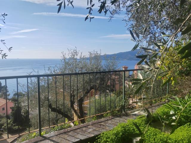 Appartamento in vendita a Zoagli, Liguria