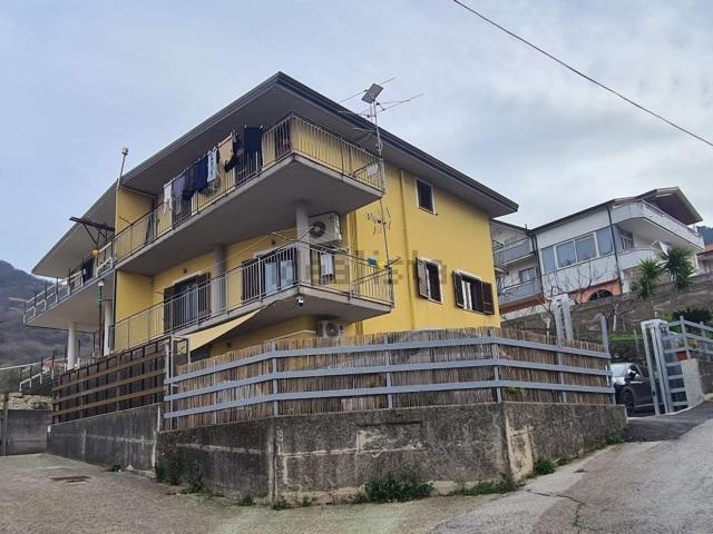 Appartamento in vendita a Olevano sul Tusciano, Salitto