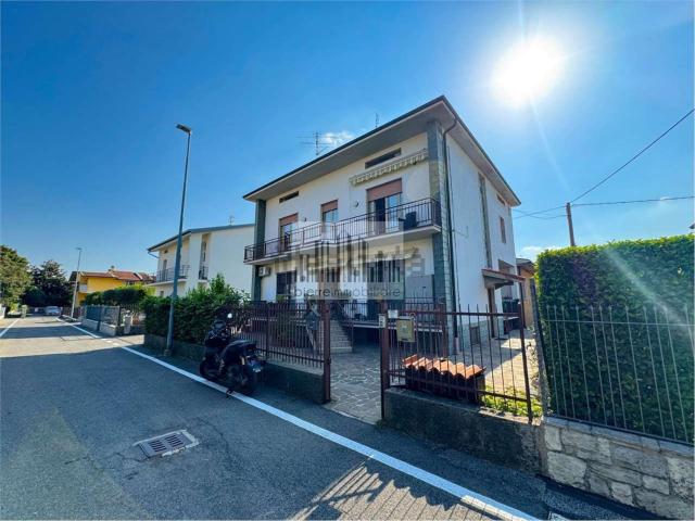 Appartamento in vendita a Curnasco, Treviolo