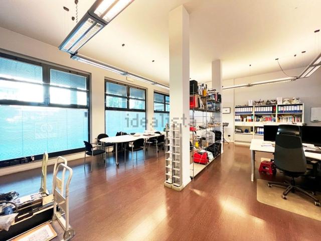 Appartamento in vendita a Municipio 8 di Milano, Milano