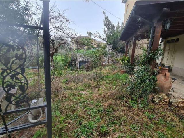 Appartamento in vendita a Montottone, Fermo