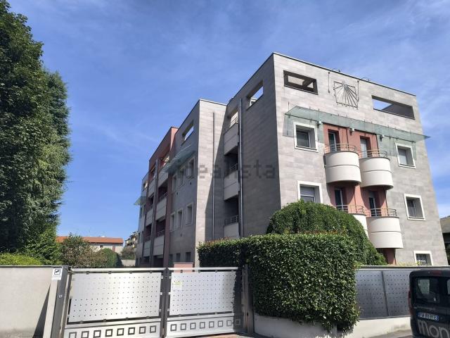 Appartamento in vendita a Campo Sportivo-Colombara, Saronno