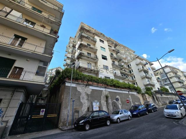 Appartamento in vendita a Salerno