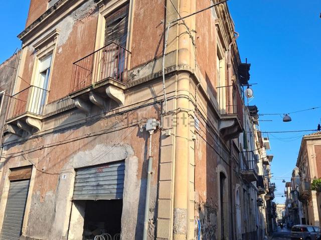 Appartamento in vendita a Centro storico, Catania