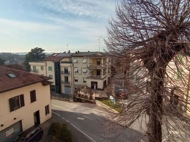 Appartamento in vendita a Costa Masnaga, Lombardia