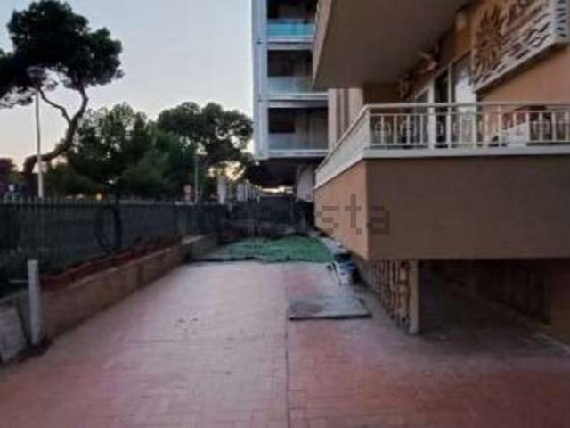 Appartamento in vendita a Bonaria, Cagliari