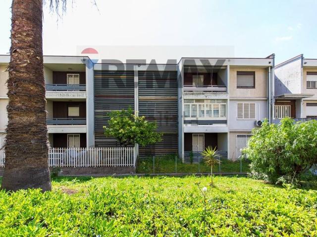 Appartamento in vendita a San Giorgio-Librino-San Giuseppe la Rena-Zia Lisa-Villaggio Sant'Agata, Catania