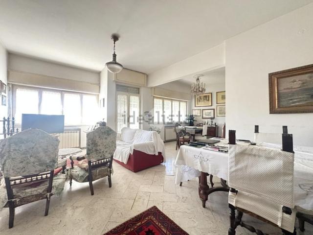 Appartamento in vendita a Marina di Carrara, Carrara