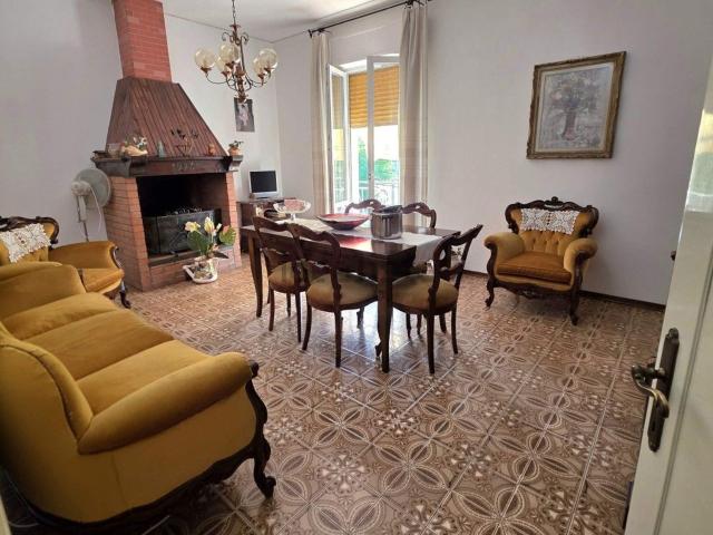 Appartamento in vendita a Capolona, Toscana