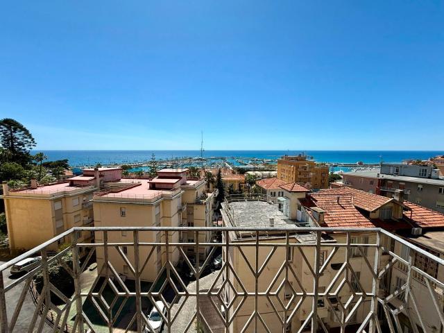 Appartamento in vendita a Artallo, Imperia