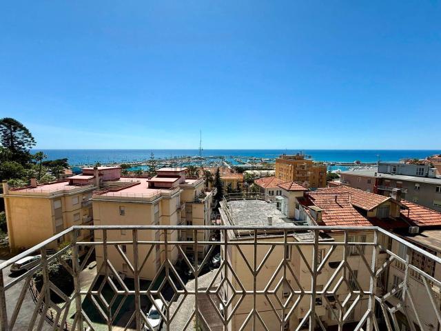 Appartamento in vendita a Artallo, Imperia