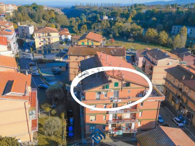 Appartamento in vendita a Capranica, Lazio