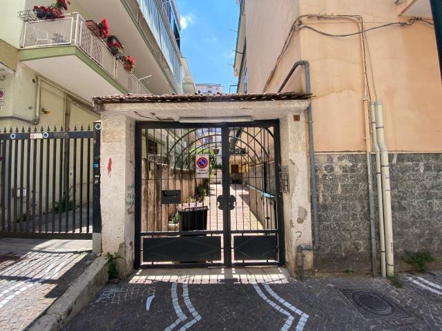 Appartamento in vendita a Portici, Napoli