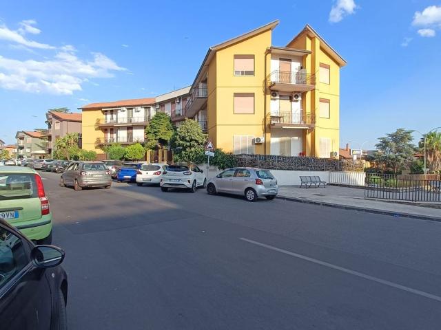 Appartamento in vendita a Mascalucia, Catania