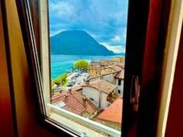 Appartamento in vendita a Porlezza, Lombardia