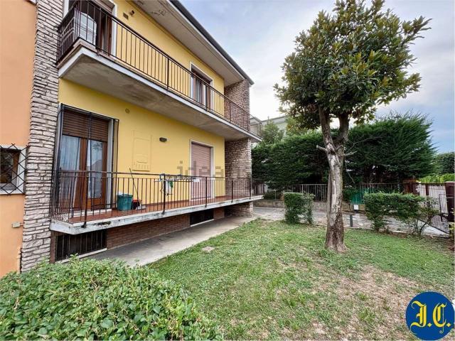 Appartamento in vendita a Villafranca di Verona, Verona