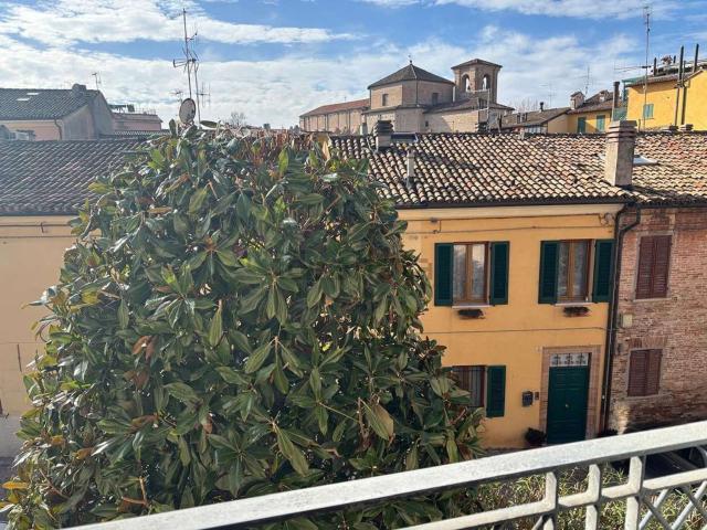 Appartamento in vendita a Pesaro, Pesaro E Urbino