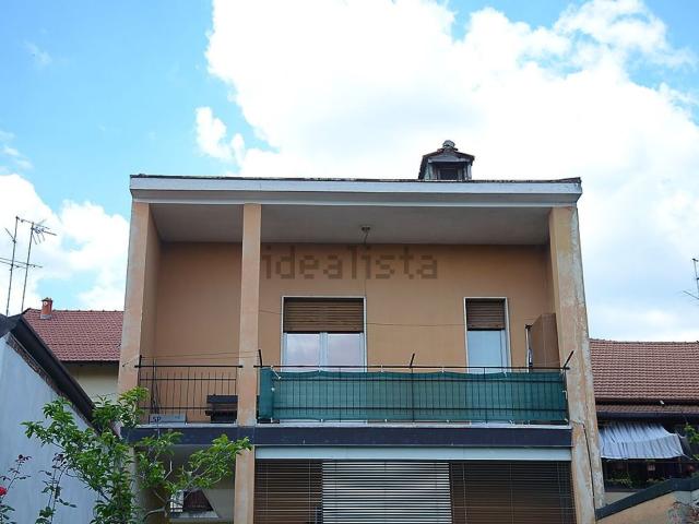 Appartamento in vendita a Biassono, Lombardia