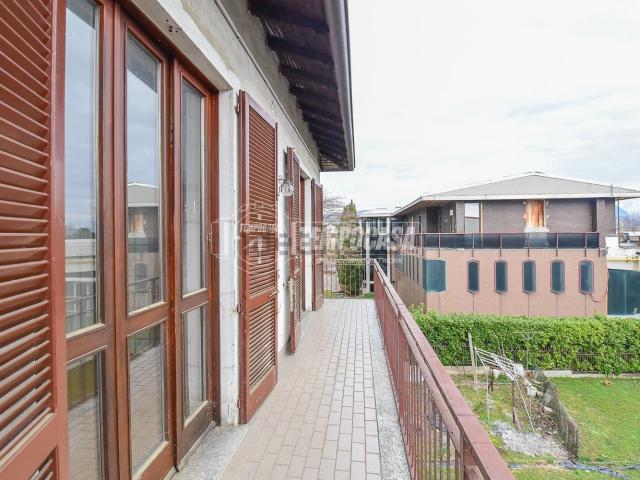 Appartamento in vendita a Parravicino, Erba