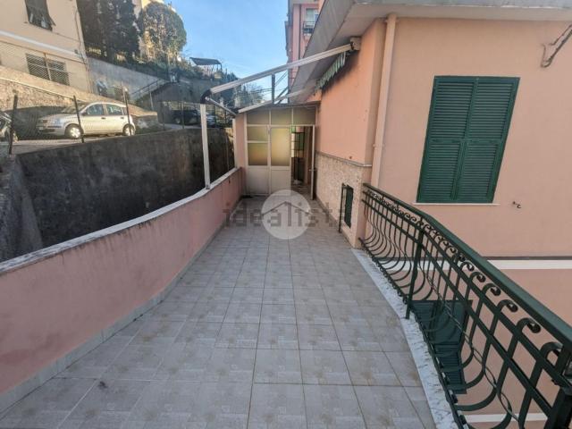 Appartamento in vendita a Val Polcevera, Serra Riccò