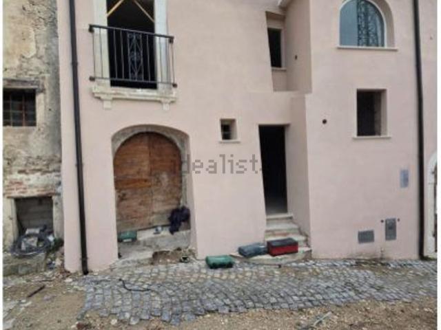 Appartamento in vendita a Tornimparte, Abruzzo