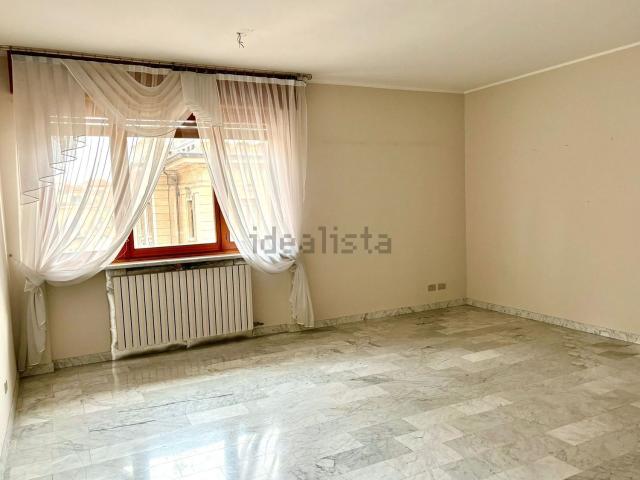 Appartamento in vendita a Cuneo Centro, Piemonte