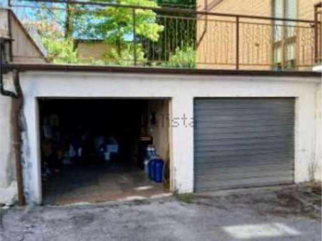 Appartamento in vendita a Quartiere Feggiani, Marche