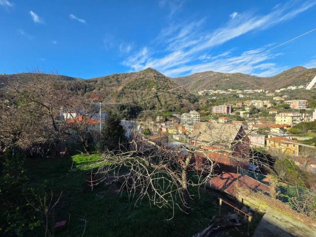 Appartamento in vendita a Levante, Serra Riccò