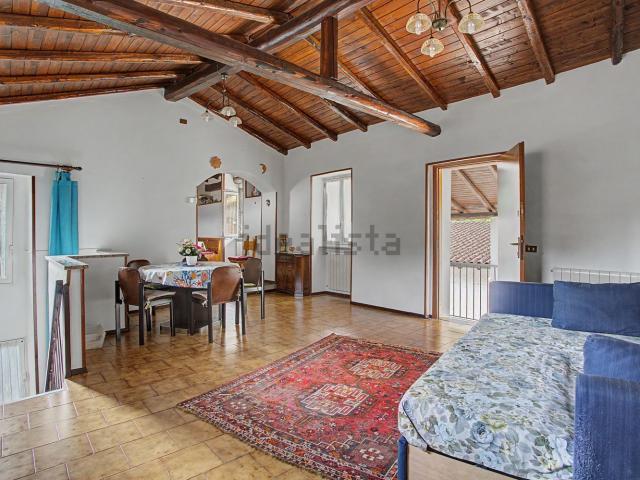 Appartamento in vendita a Ronco Brogini, Cuvio