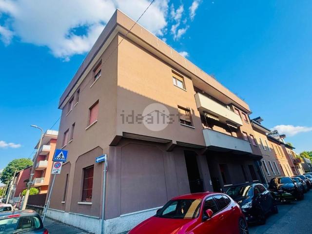 Appartamento in vendita a Regina Pacis, Monza