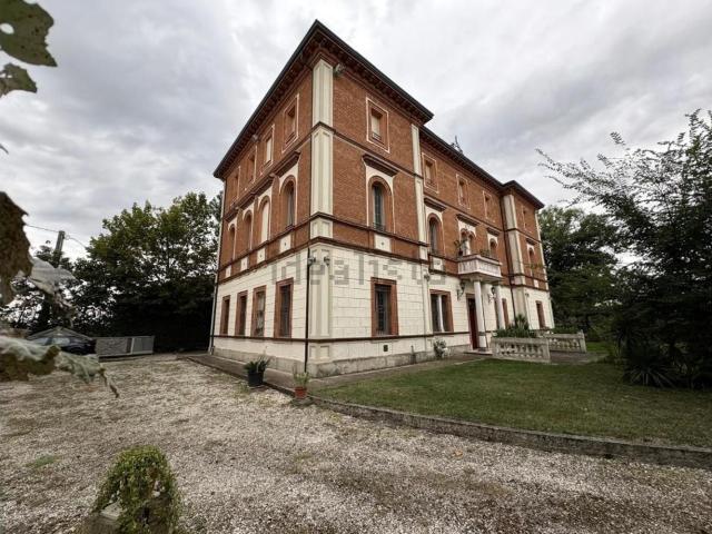 Appartamento in vendita a Nuovo Circondario Imolese, Medicina
