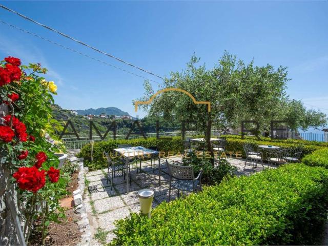 Appartamento in vendita a Scala, Campania