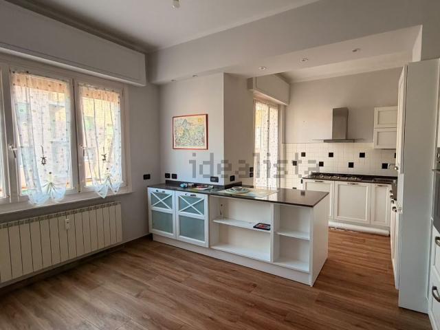 Appartamento in vendita a Calcinara, Genova