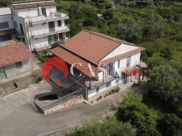 Appartamento in vendita a Sant'agata Di Militello, Sicilia