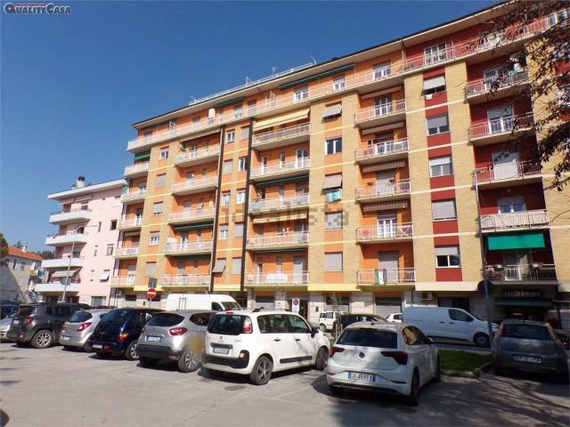 Appartamento in vendita a Marche, Ancona
