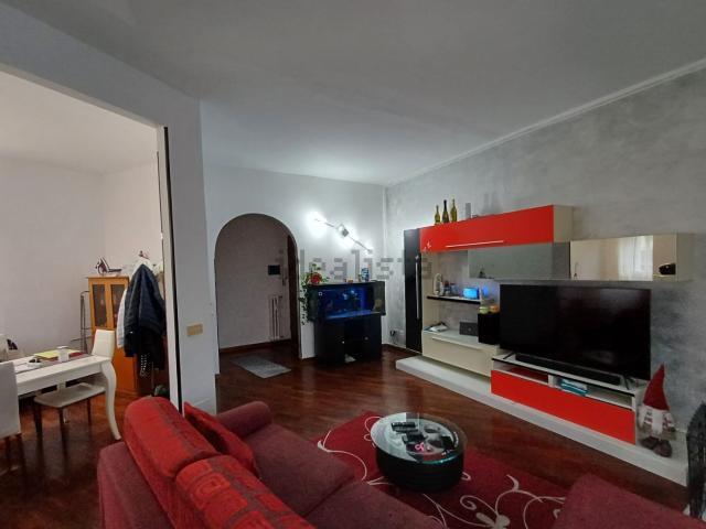 Appartamento in vendita a Carnago, Lombardia