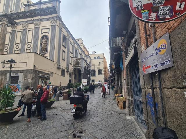 Appartamento in vendita a Municipalità 4, Campania