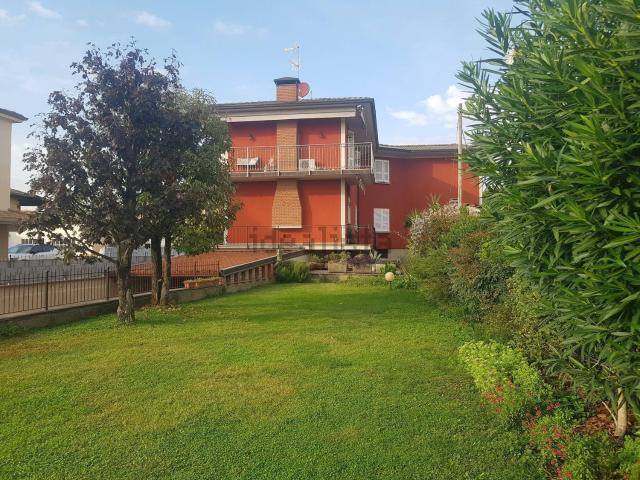 Appartamento in vendita a Travagliato, Brescia