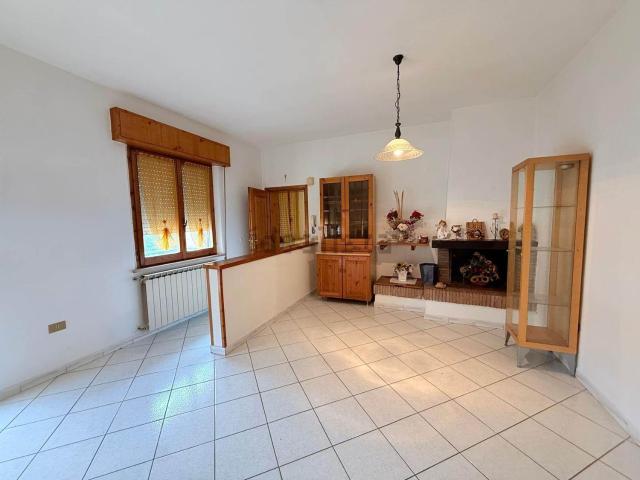 Appartamento in vendita a Ca' Gallo, Montecalvo in Foglia